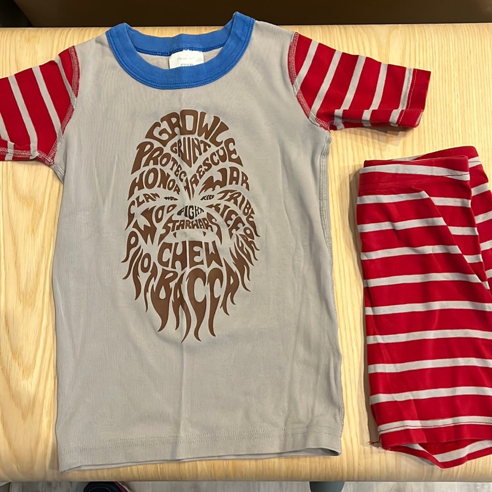 Hannah Andersson Star Wars Chewbacca pajama set; 120 (6/7)